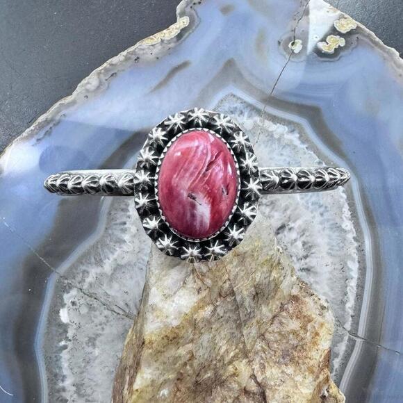 Native American Sterling Oval Orange Spiny Oyster Decorated Bracelet For Women - Picture 5 of 10